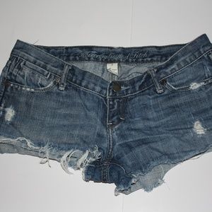 ⬇️ Price drop!! ✨ A&F Denim Shorts ✨